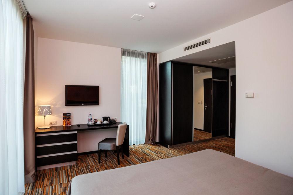 Art Hotel 세게드 외부 사진